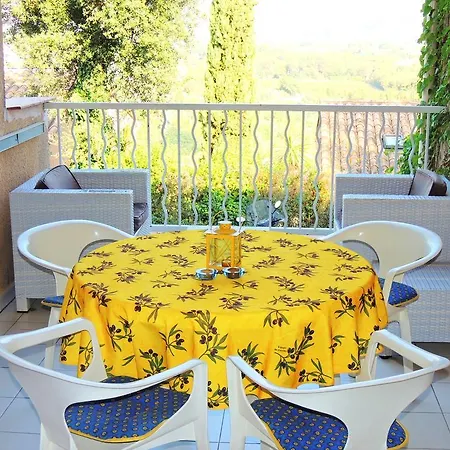 Zw. Cogolin Und St. Tropez Hébergement de vacances *